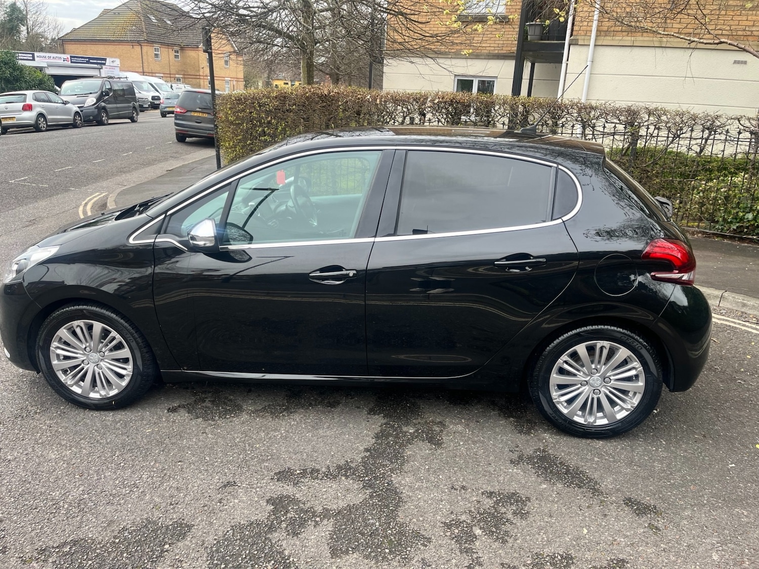 Used Peugeot 208 2018 for sale - 76567867: Photo 9