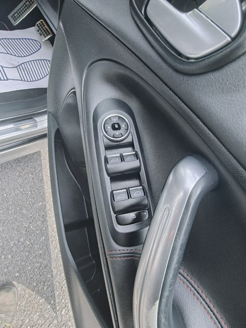 Used Ford S-Max 2011 for sale - 76909032: Photo 10