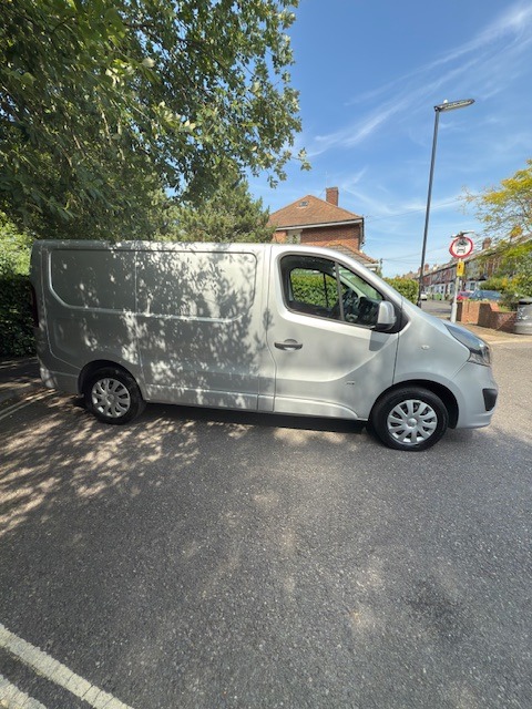 Used Vauxhall Vivaro 2017 for sale - 76979805: Photo 5
