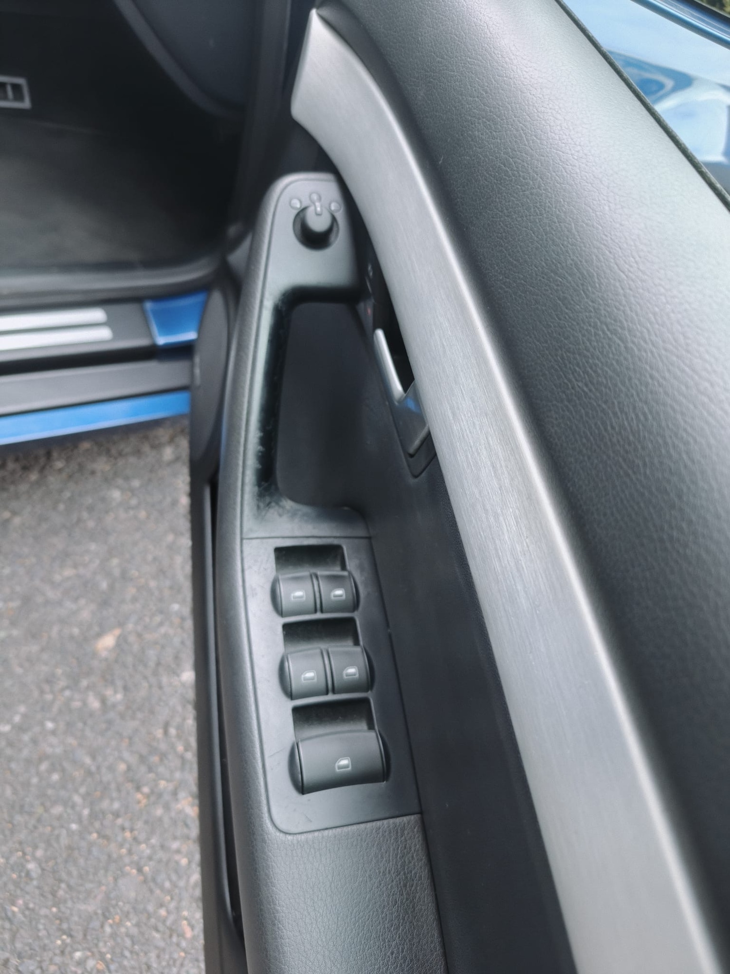 Used Audi A4 2009 for sale - 77363795: Photo 16