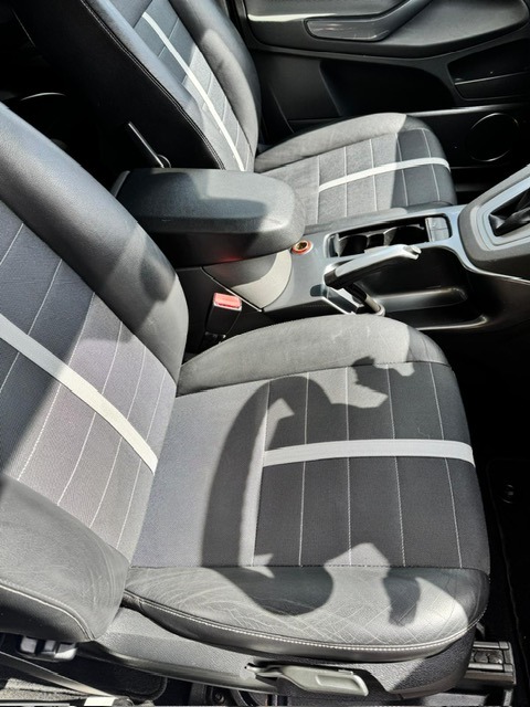 Used Ford Kuga 2011 for sale - 76142712: Photo 17