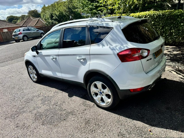 Used Ford Kuga 2011 for sale - 76142712: Photo 6