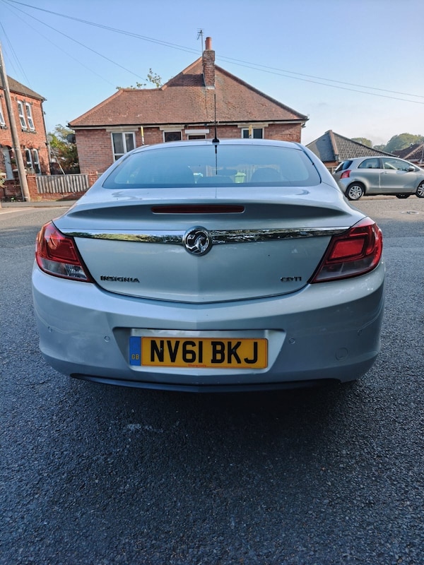 Used Vauxhall Insignia 2011 for sale - 76219258: Photo 9
