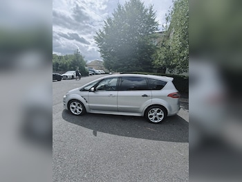 Used Ford S-Max 2011 for sale - 75568526: Photo