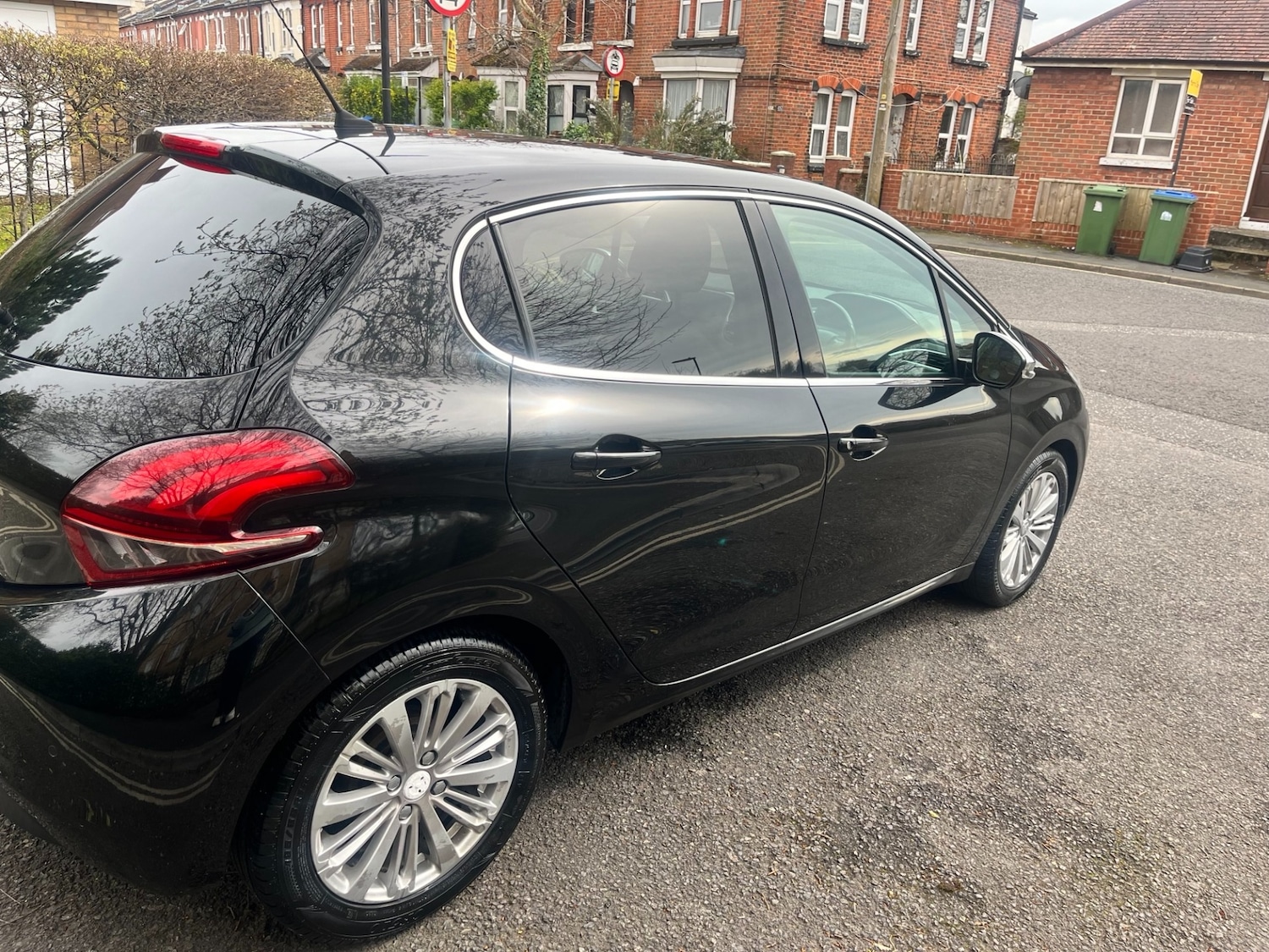 Used Peugeot 208 2018 for sale - 76427823: Photo 8