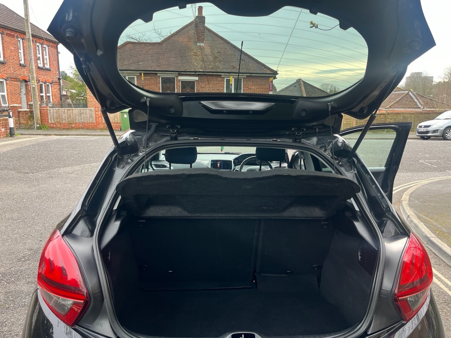 Used Peugeot 208 2018 for sale - 76364474: Photo 17