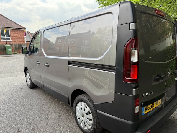 Used Vauxhall Vivaro 2018 for sale - 76219246: Photo 8