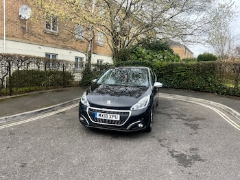 Used Peugeot 208 2018 for sale - 76983969: Photo