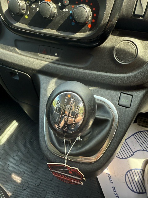 Used Vauxhall Vivaro 2017 for sale - 76637486: Photo 14