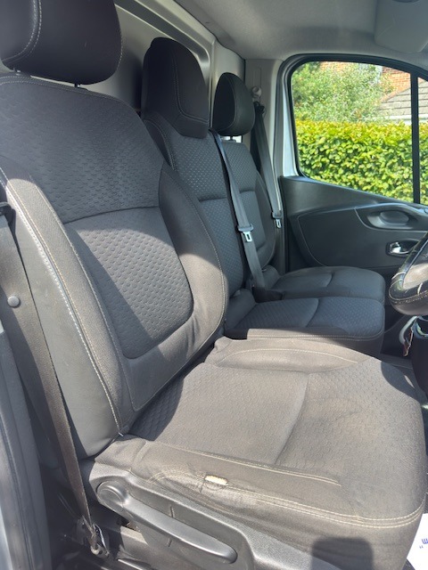 Used Vauxhall Vivaro 2017 for sale - 76637486: Photo 16