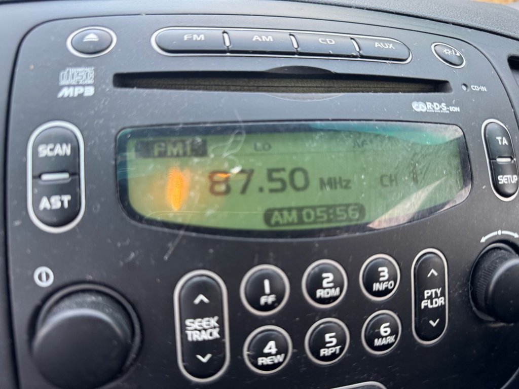 Used Hyundai i10 2009 for sale - 77436494: Photo 14