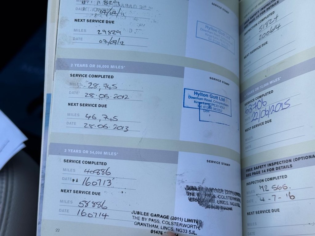 Used Volvo C70 2010 for sale - 76900438: Photo 10