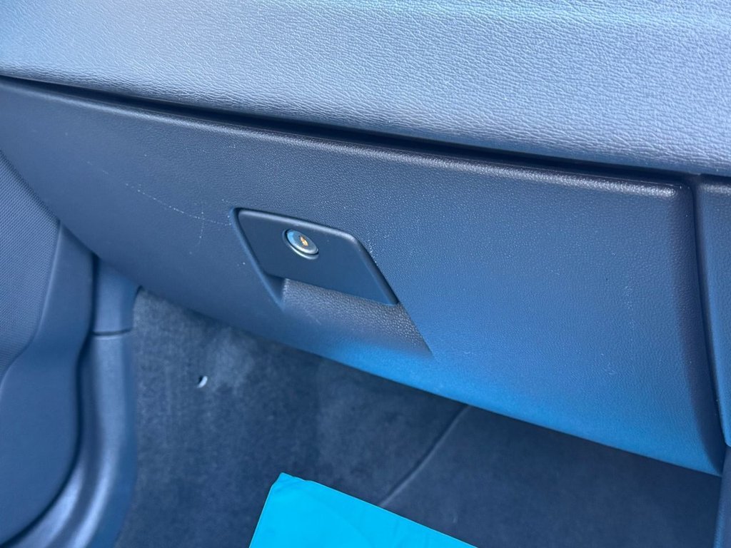 Used Volvo C70 2010 for sale - 76900438: Photo 13