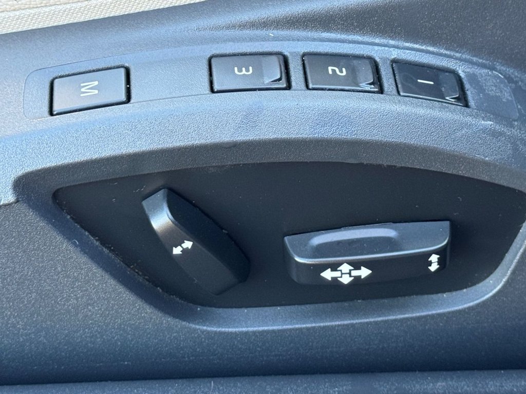 Used Volvo C70 2010 for sale - 76900438: Photo 28