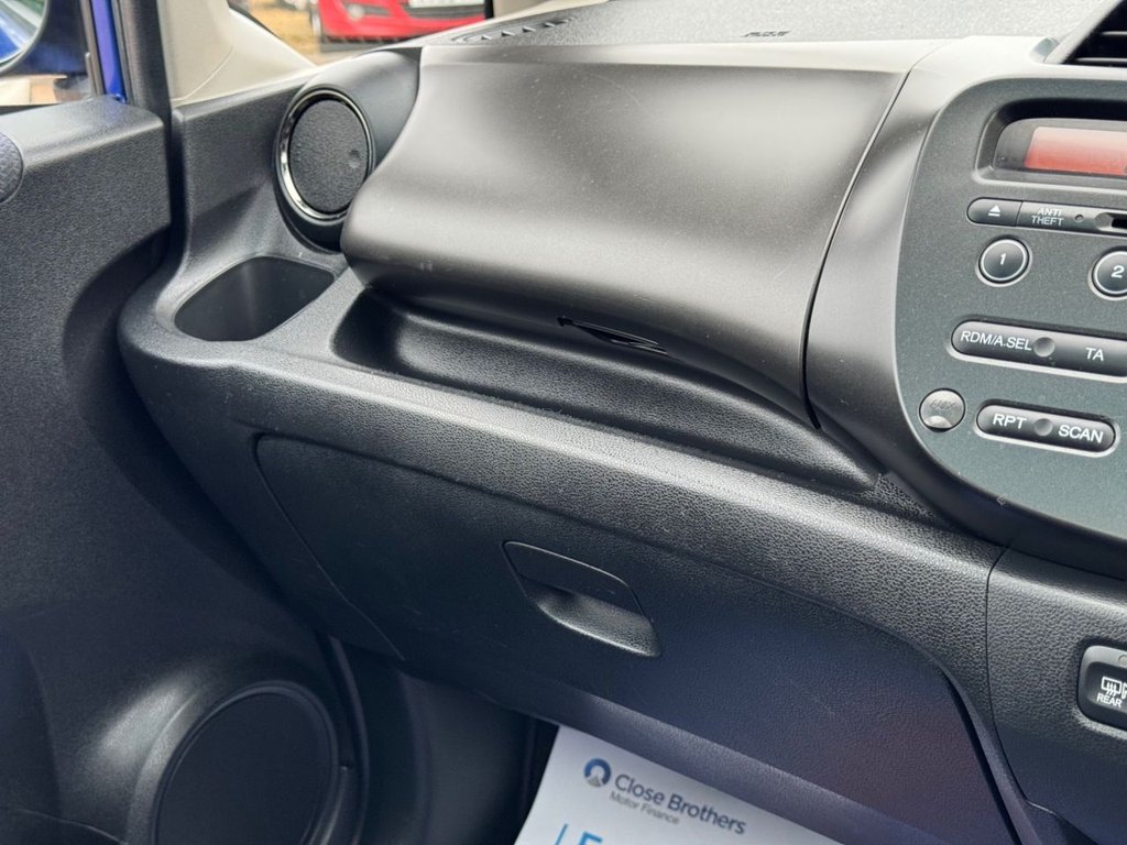Used Honda Jazz 2011 for sale - 76132966: Photo 36