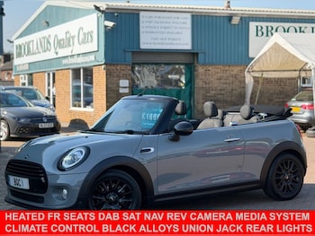 Used MINI Convertible 2018 for sale - 79166533: Photo