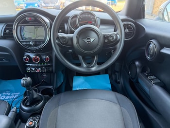 Used MINI Convertible 2018 for sale - 79166533: Photo
