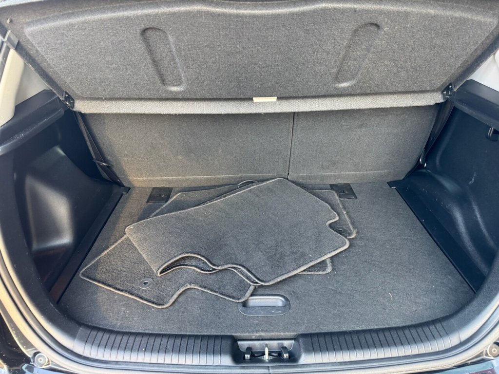 Used Kia Venga 2018 for sale - 76570035: Photo 42