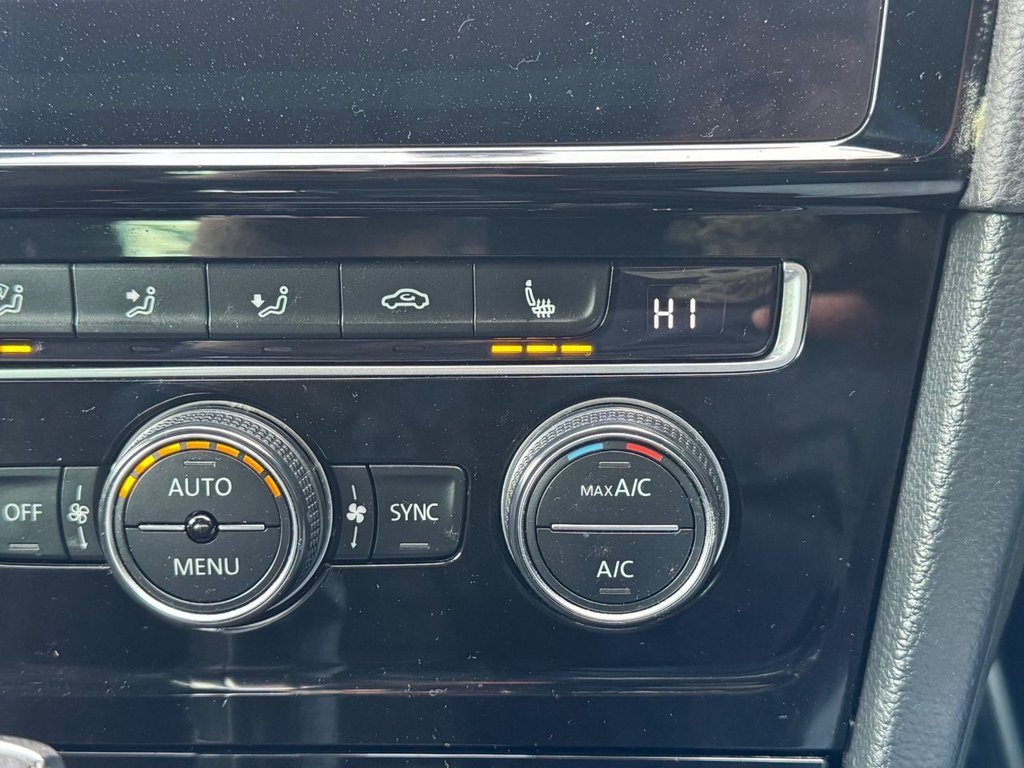 Used Volkswagen Golf 2017 for sale - 77849581: Photo 18