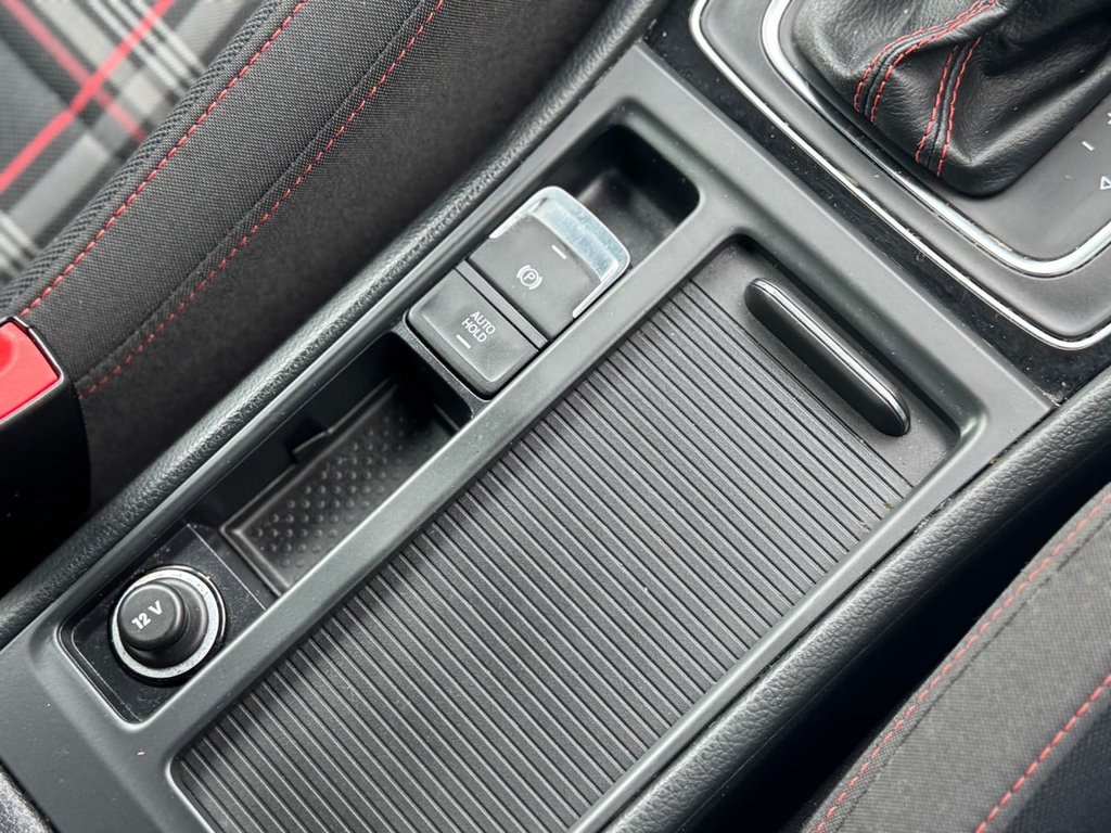 Used Volkswagen Golf 2017 for sale - 77849581: Photo 25