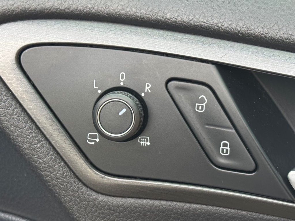 Used Volkswagen Golf 2017 for sale - 77849581: Photo 27