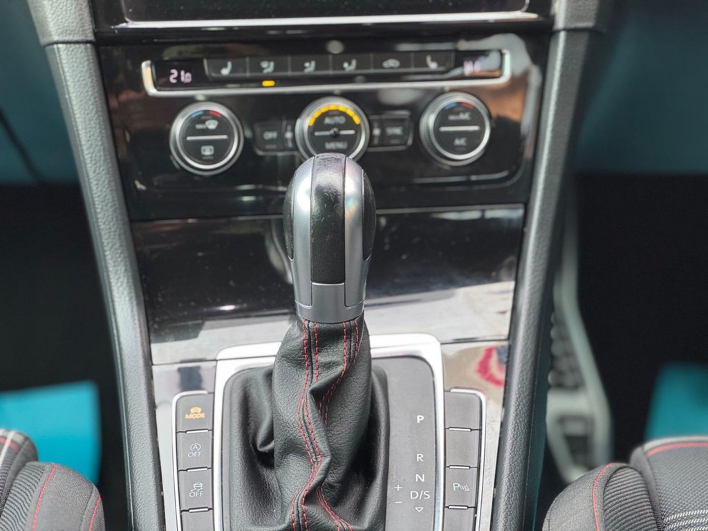 Used Volkswagen Golf 2017 for sale - 77849581: Photo 34