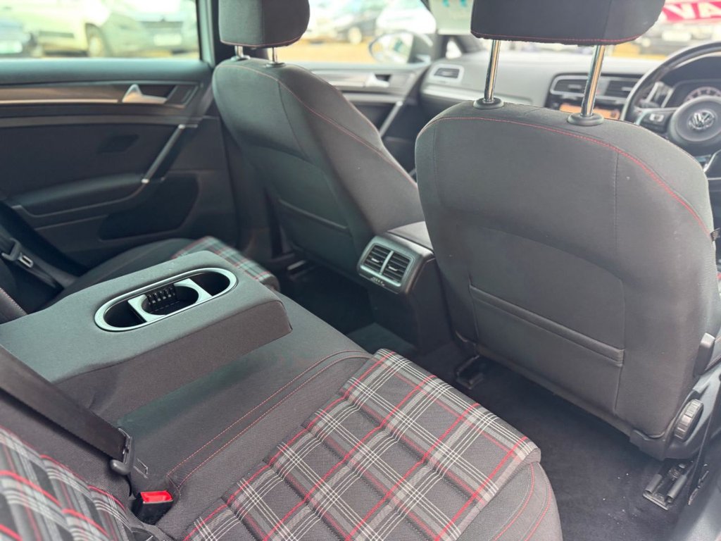 Used Volkswagen Golf 2017 for sale - 77849581: Photo 37