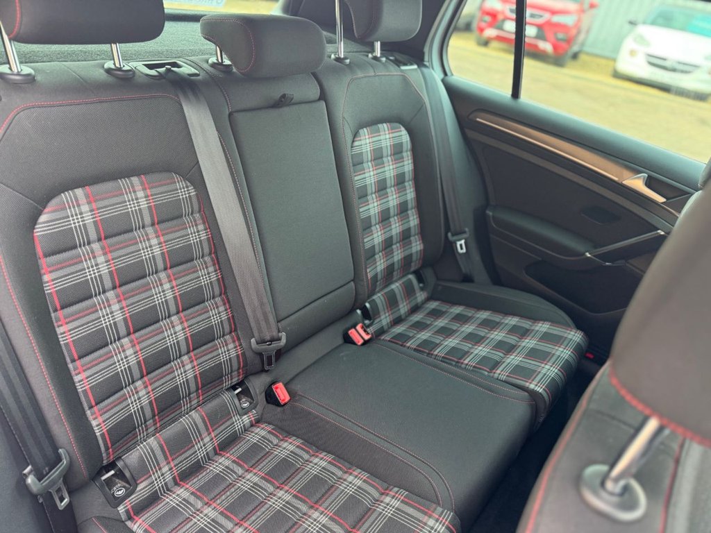 Used Volkswagen Golf 2017 for sale - 77849581: Photo 39