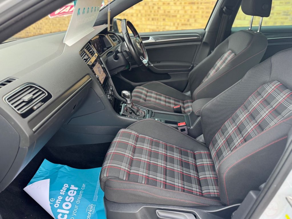 Used Volkswagen Golf 2017 for sale - 77849581: Photo 46