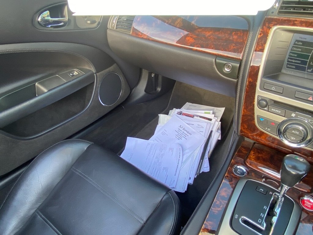 Used Jaguar XKR 2007 for sale - 76009238: Photo 17