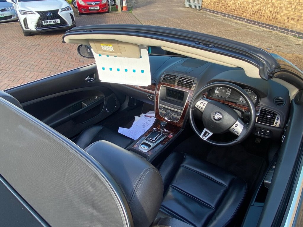 Used Jaguar XKR 2007 for sale - 76009238: Photo 4