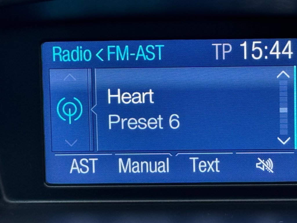 Used Ford Fiesta 2015 for sale - 77302074: Photo 45