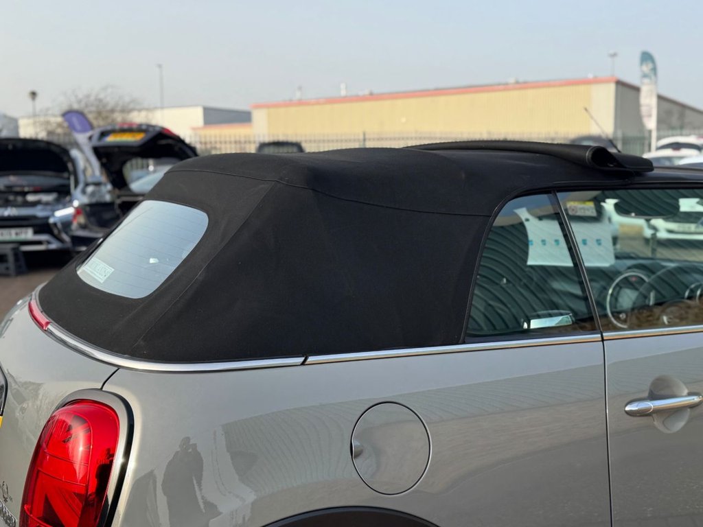 Used MINI Convertible 2018 for sale - 77780157: Photo 18