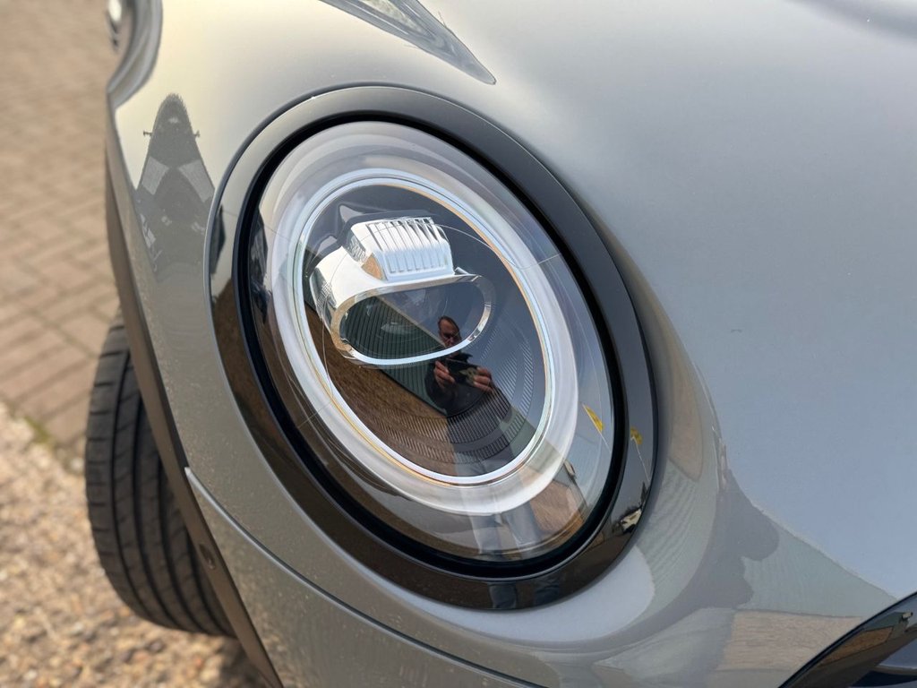 Used MINI Convertible 2018 for sale - 77780157: Photo 20