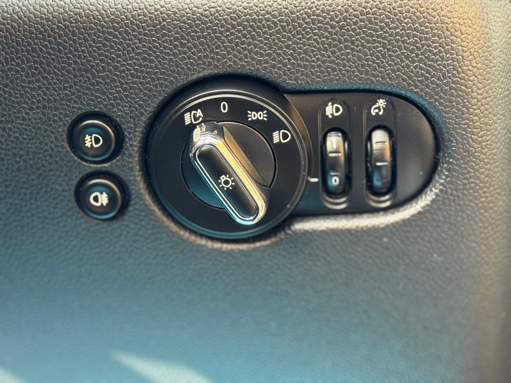 Used MINI Convertible 2018 for sale - 77780157: Photo 30