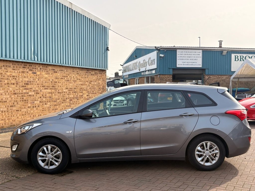 Used Hyundai i30 2014 for sale - 78044104: Photo 4