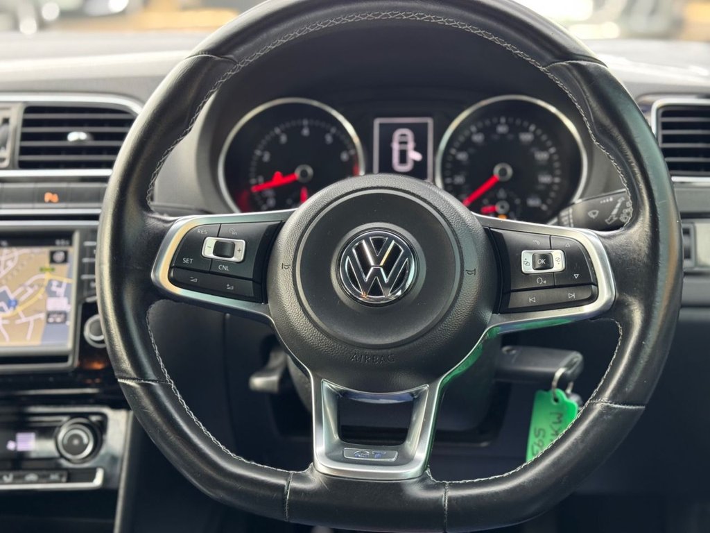 Used Volkswagen Polo 2015 for sale - 77594595: Photo 16