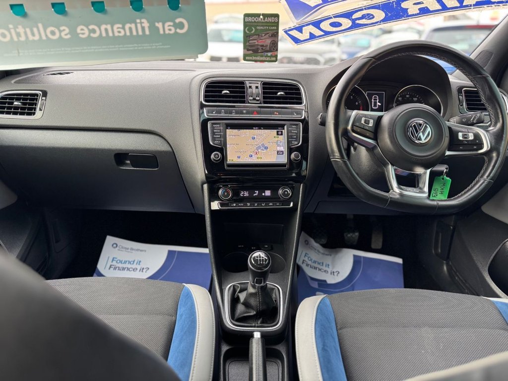 Used Volkswagen Polo 2015 for sale - 77594595: Photo 2