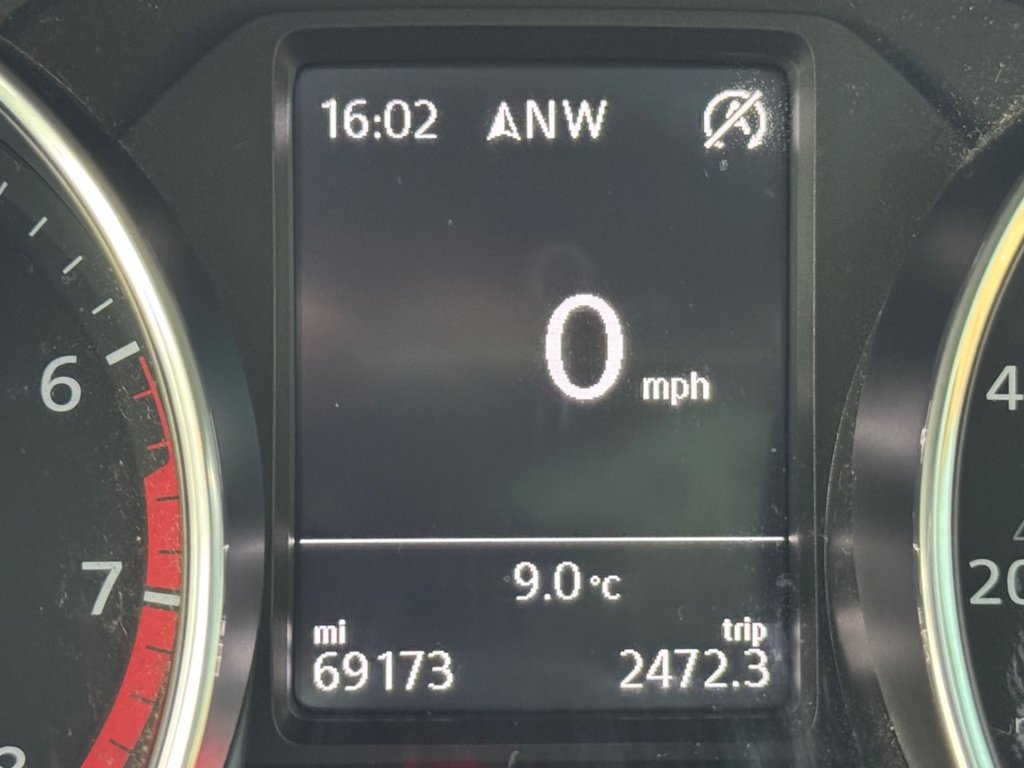 Used Volkswagen Polo 2015 for sale - 77594595: Photo 4