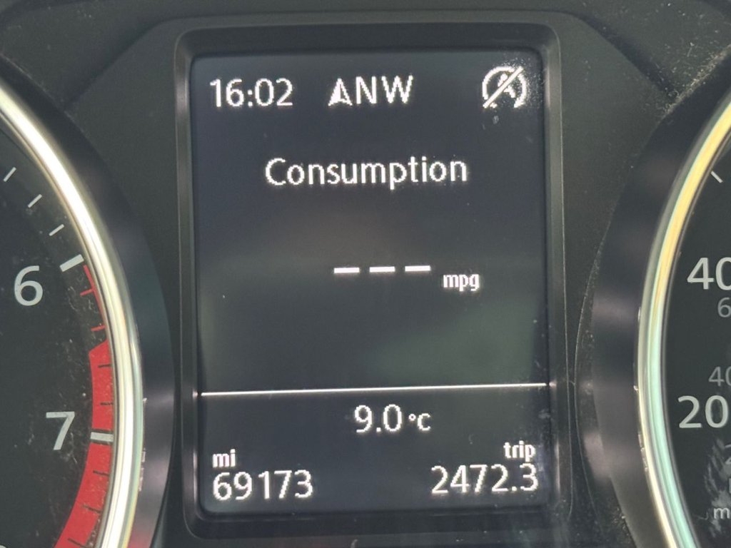 Used Volkswagen Polo 2015 for sale - 77594595: Photo 49