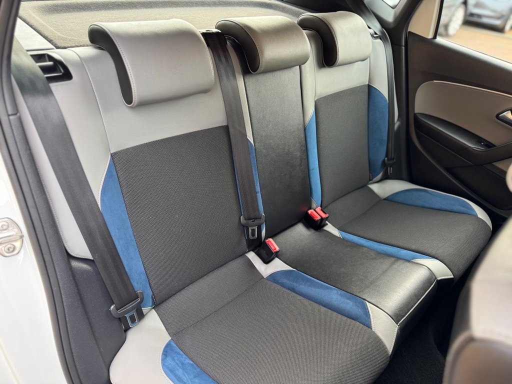 Used Volkswagen Polo 2015 for sale - 77594595: Photo 7