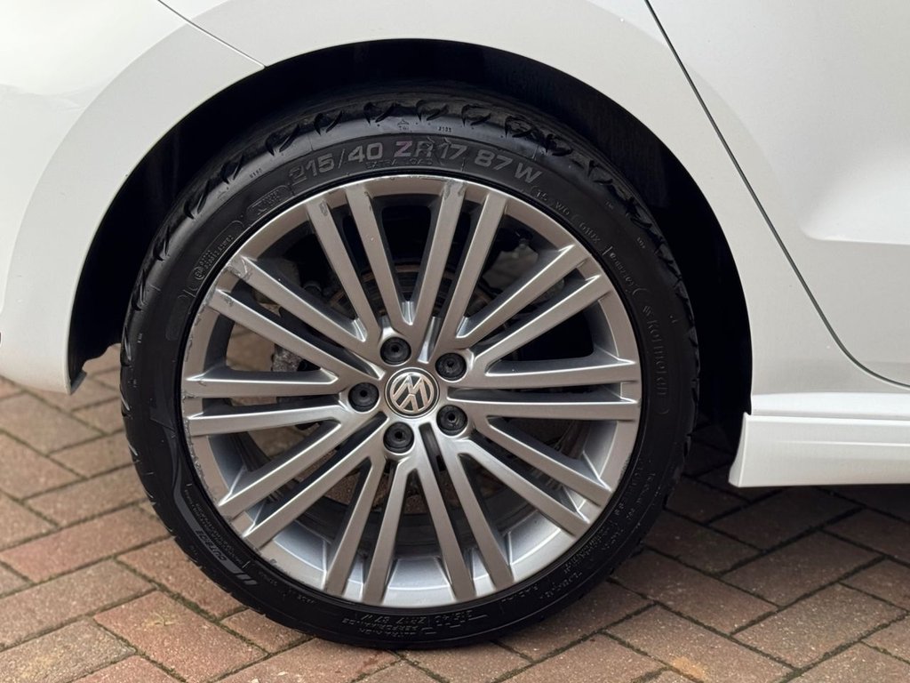 Used Volkswagen Polo 2015 for sale - 77594595: Photo 8