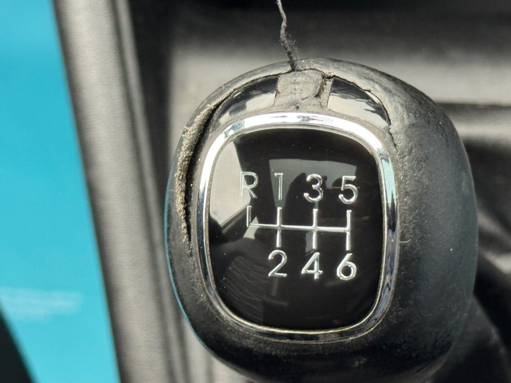 Used Kia Venga 2013 for sale - 76642894: Photo 11