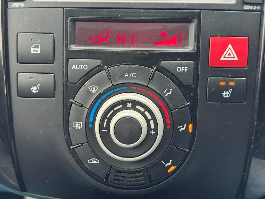 Used Kia Venga 2013 for sale - 76642894: Photo 12