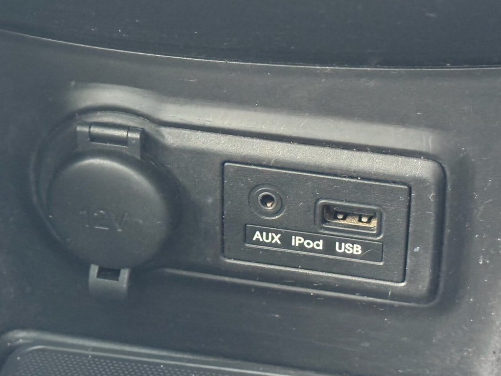 Used Kia Venga 2013 for sale - 76642894: Photo 13