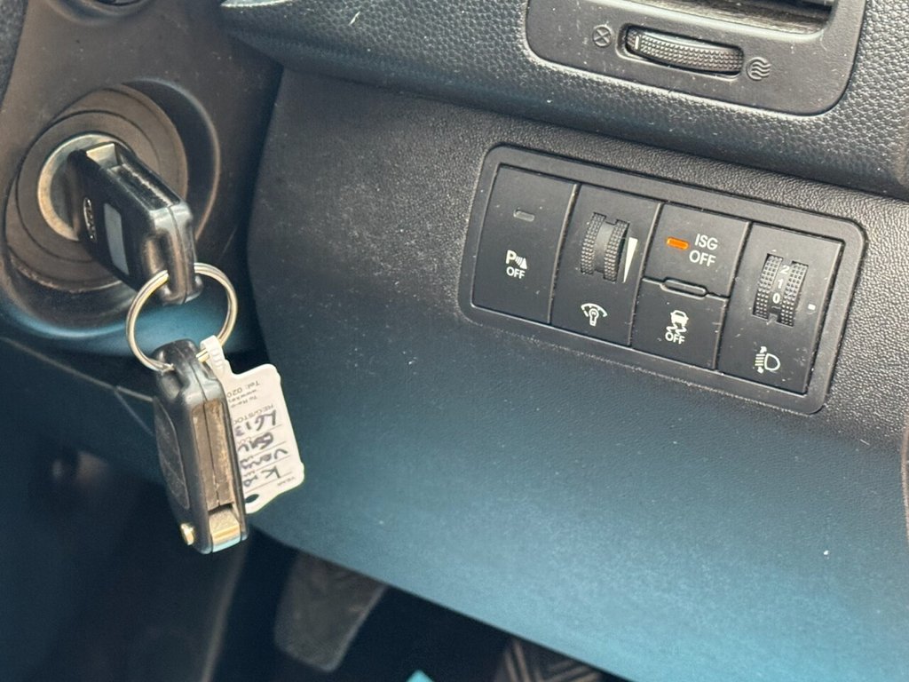 Used Kia Venga 2013 for sale - 76642894: Photo 27