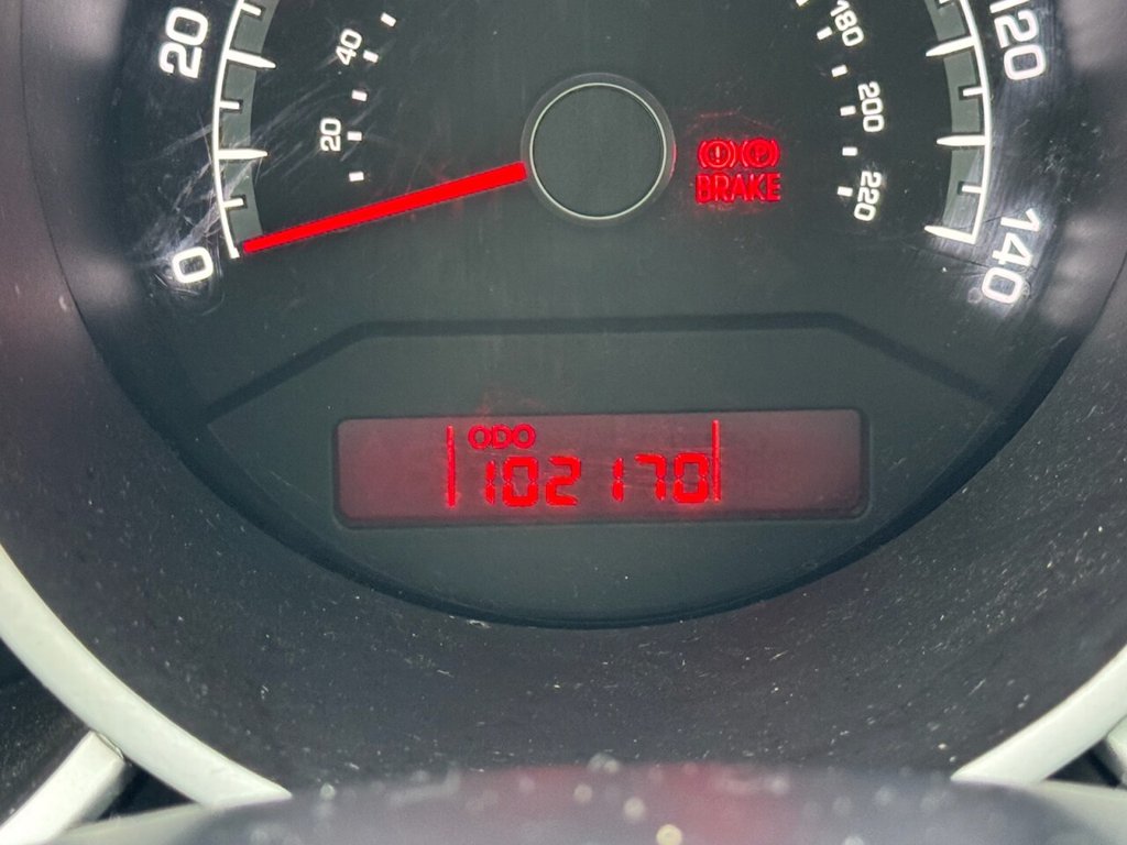 Used Kia Venga 2013 for sale - 76642894: Photo 4