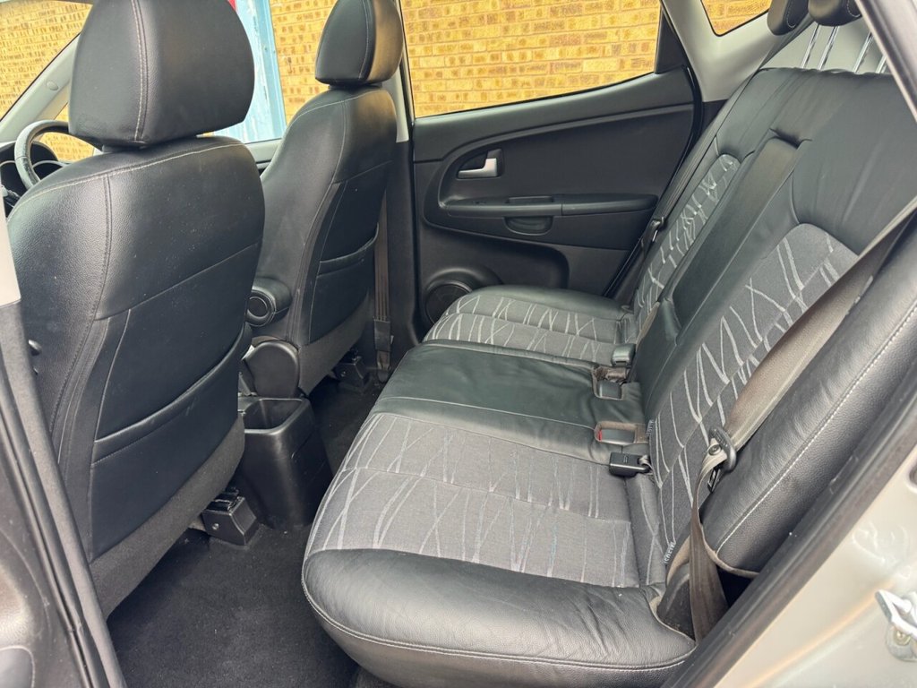 Used Kia Venga 2013 for sale - 76642894: Photo 40