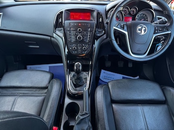 Used Vauxhall Astra 2015 for sale - 75597293: Photo