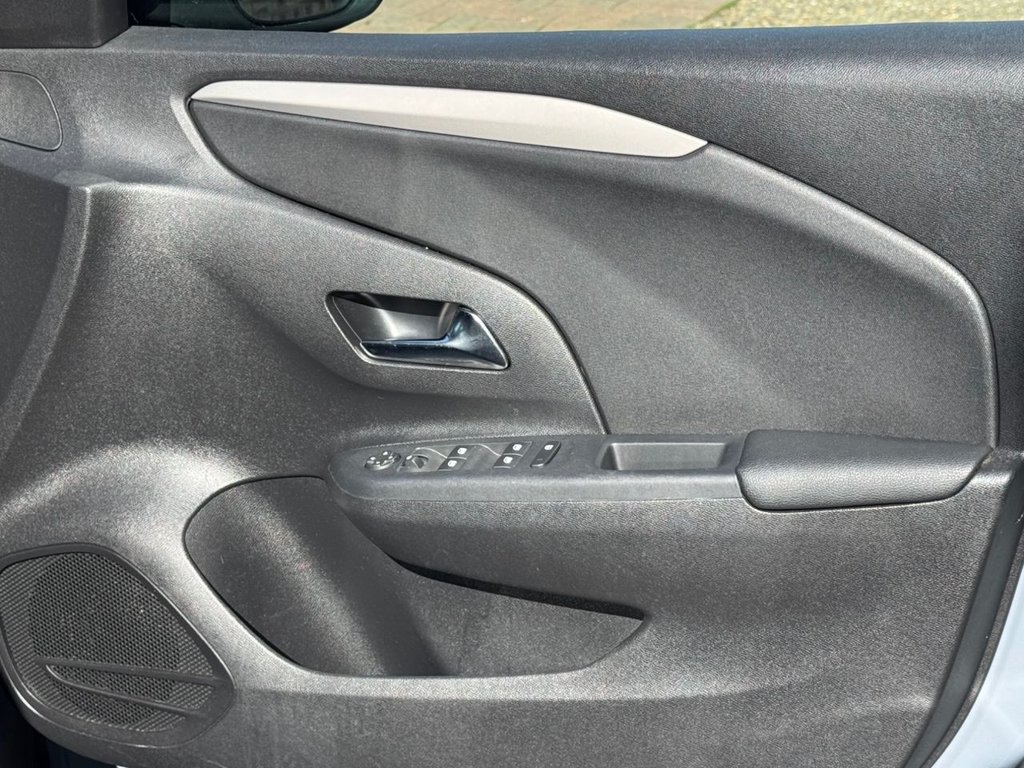 Used Vauxhall Corsa 2024 for sale - 77920455: Photo 35